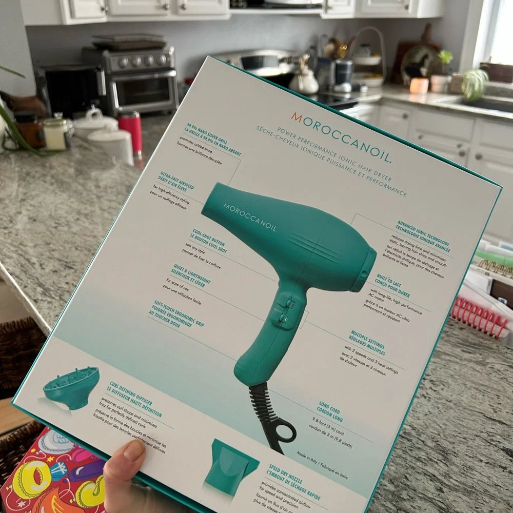 MAKE AN OFFER! Moroccanoil professional blow dryer  NWT in box moroccan oil - Picture 3 of 8